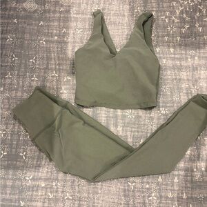Beyond Yoga Sage Green Set